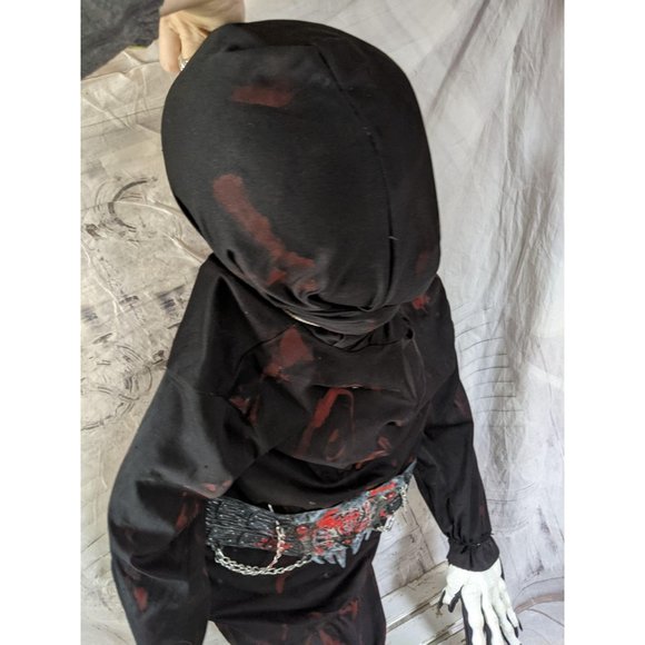 Hanging black Halloween prop haunted scary - Picture 2 of 8